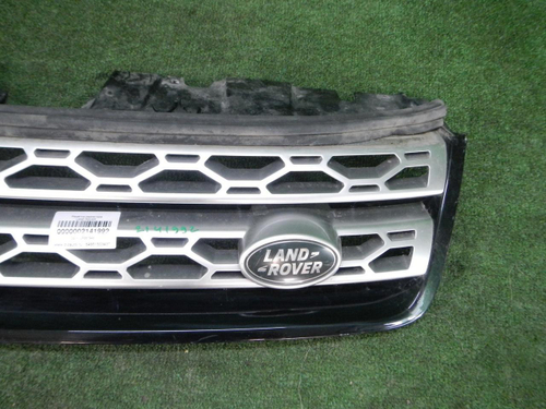 Решетка радиатора Land Rover Discovery Sport (2014-2019)
