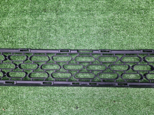 Решетка переднего бампера Mini Hatch F56 (13-18)