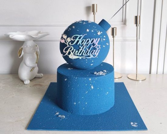 Шоу-торт бомба двухярусная с сюрпризом внутри