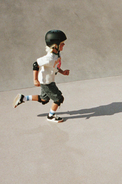 ZARA ШОРТЫ-БЕРМУДЫ С АНИМАЛИСТИЧЕСКИМ ПРИНТОМ, ЗЕЛЕНЫЙ