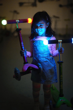 Самокат Mini Micro Deluxe Magic LED розовый