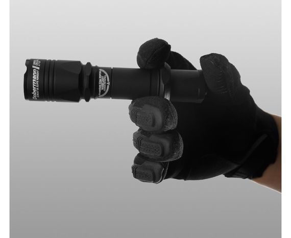 Тактический фонарь Armytek Dobermann Pro нейтральный свет
