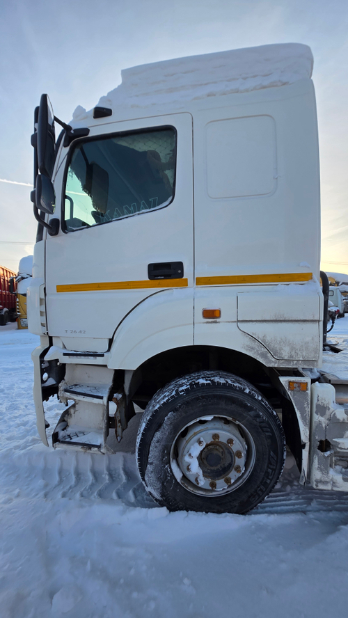 КамАЗ 65206 6x4 Седельный тягач 65206-T5 (Дизельный, 12,0 л, 428 л.с., МТ)