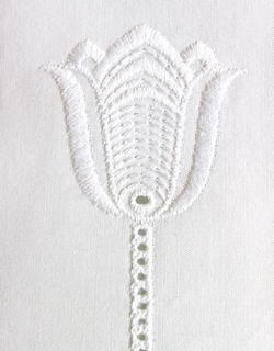 Бампер для детской кроватки Тюльпан от Bovi вышивка