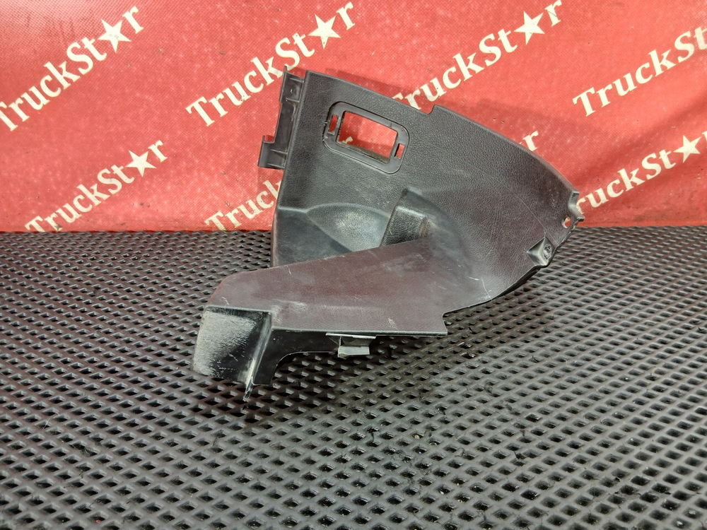 Накладка торпедо левая