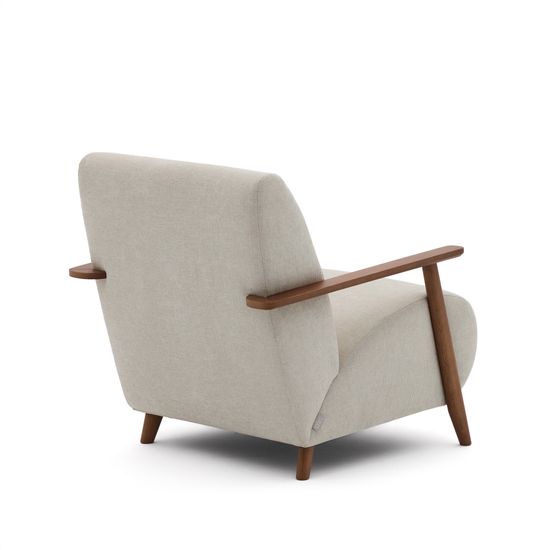 Кресло Meghan из жемчужного шенилла и массива ясеня с отделкой под орех Испания La Forma