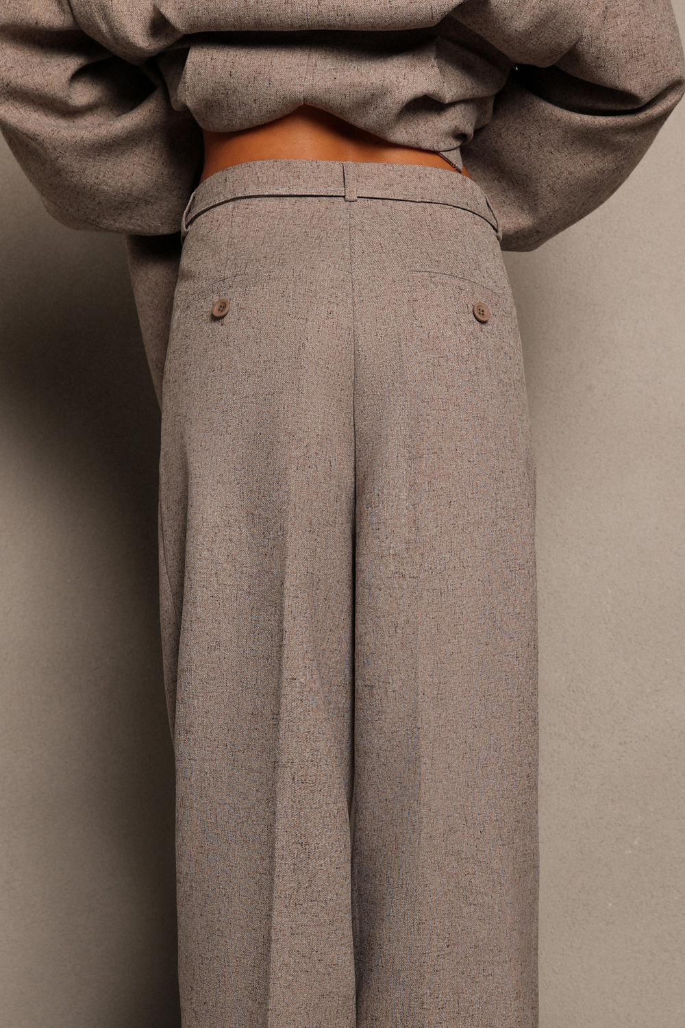 Брюки широкого кроя