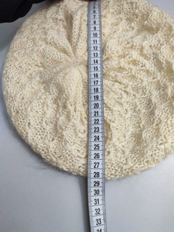 Шапка светлая шерстяная