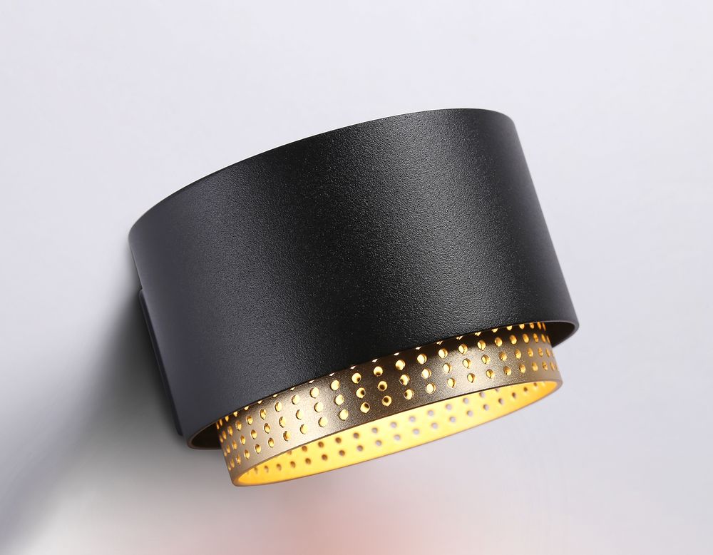 Ambrella Настенный светильник со сменной лампой Techno family TN71299