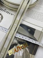 Тесьма Ди. 2,5 см жаккард белая-золотистая