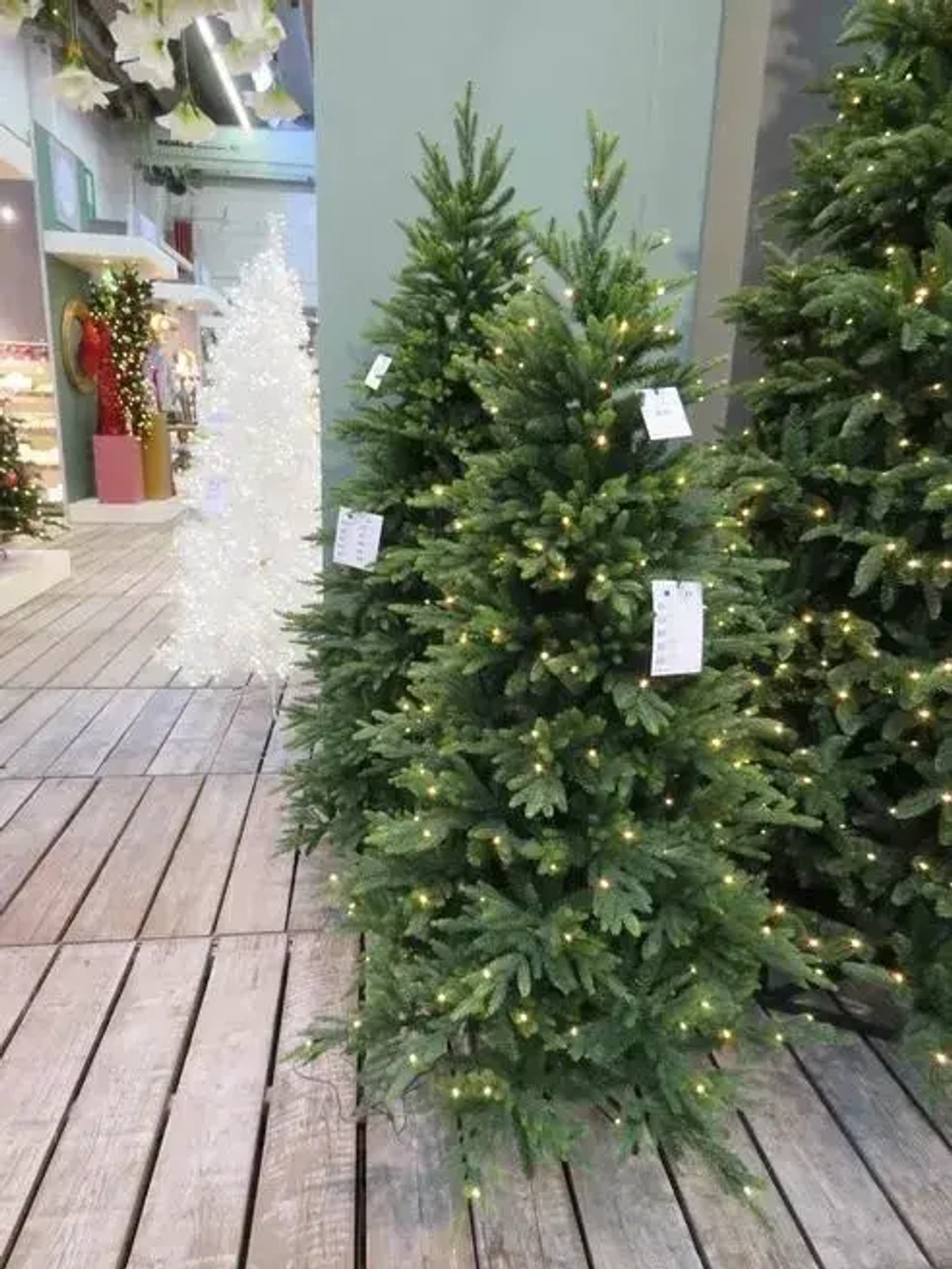 Ель Королевская премиум стройная с лампочками 260 см., 360 LED ламп, Литая хвоя+Пвх, Triumph Tree (72063)