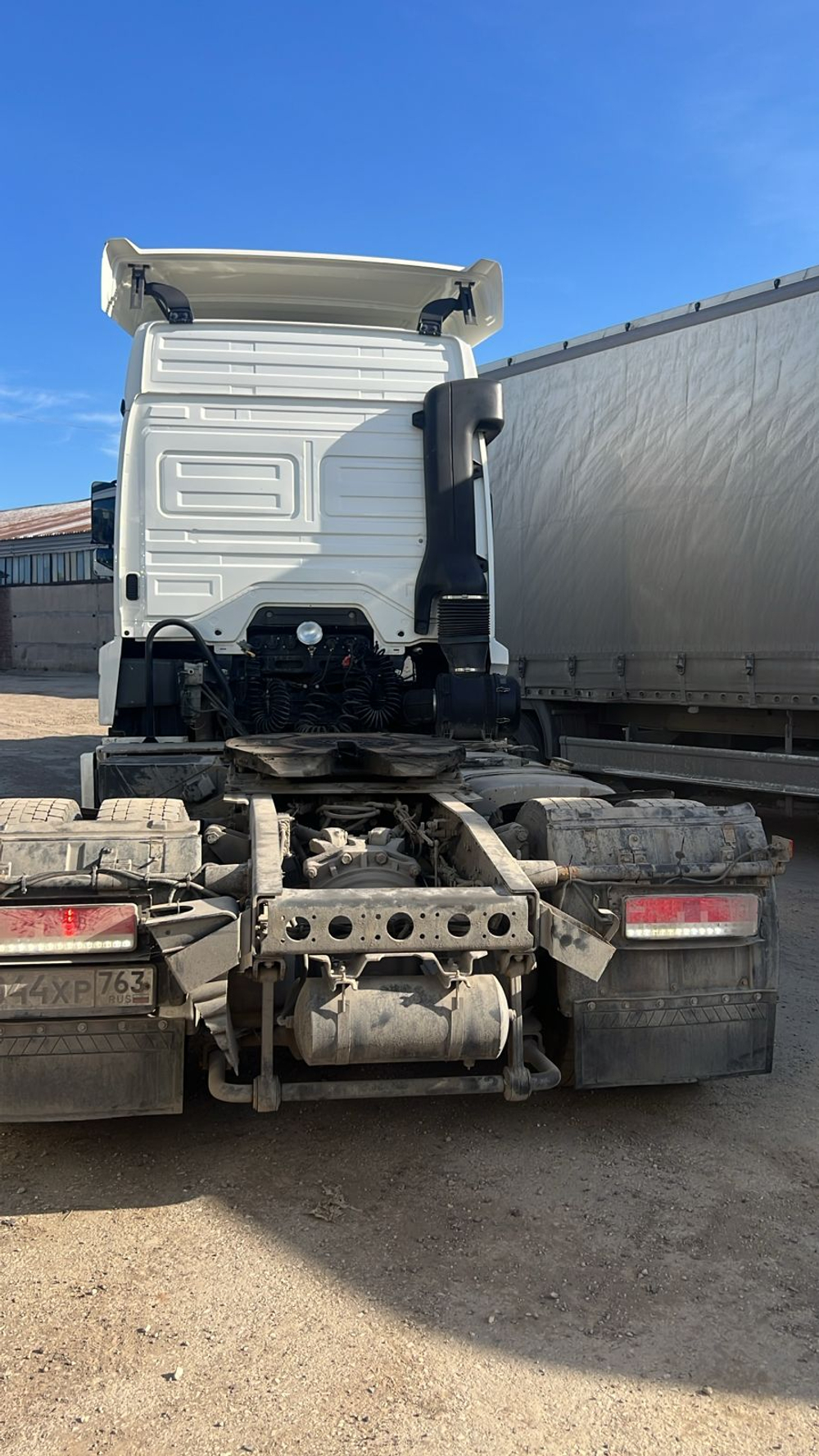 КамАЗ 5490 4x2 Седельный тягач 5490-S5 (Дизель/Газ, 12,0 л, 401 л.с., МТ)