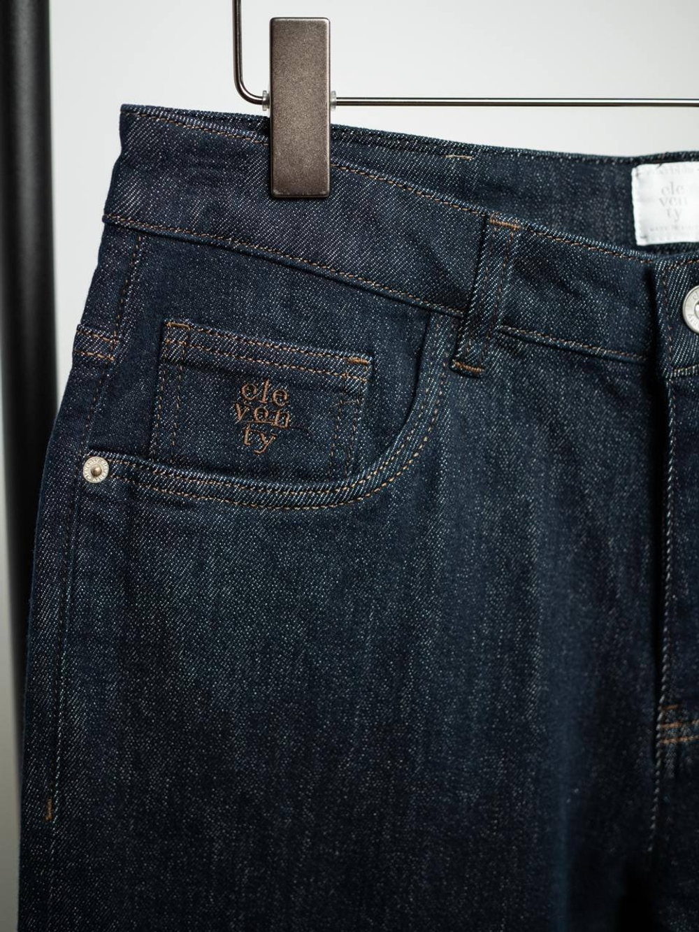 Джинсы Eleventy