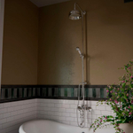 Душевая термостатическая система с изливом без регулировки высоты GAUDI 3068G