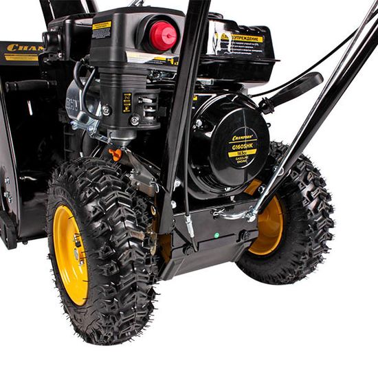 Бензиновый снегоуборщик "CHAMPION" ST553