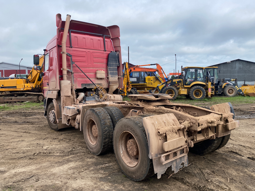 МАЗ 6430 6x4 Седельный тягач 643028-570-012 (Дизельный, 11,6 л, 423 л.с., МТ)