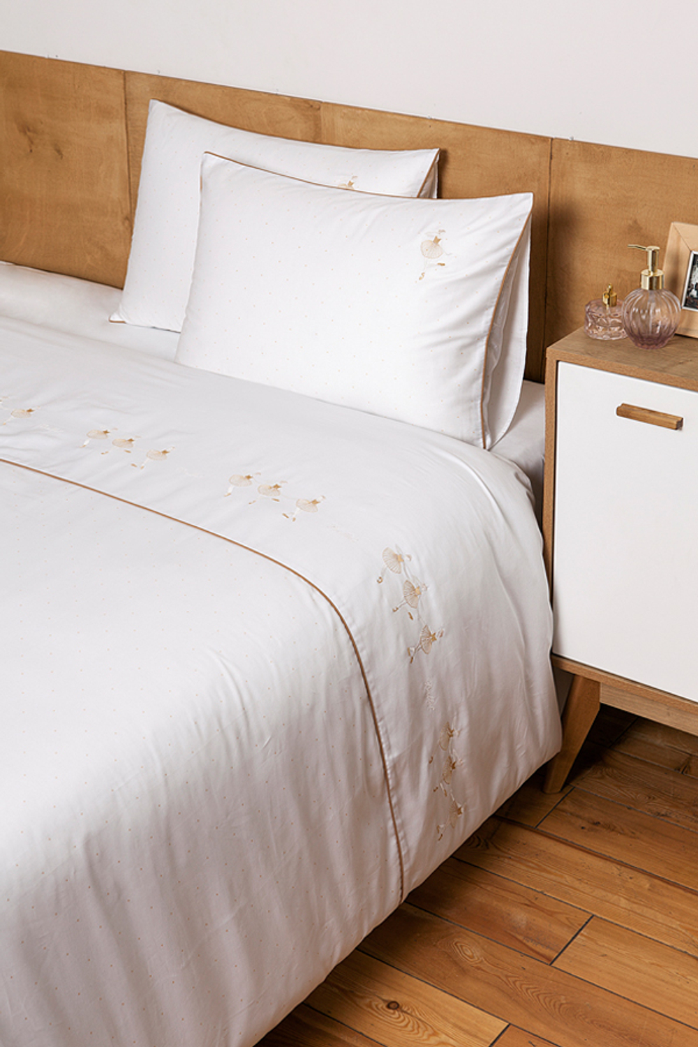 Постельное белье 2 спальное евро Luxberry Ballet бело-золотое