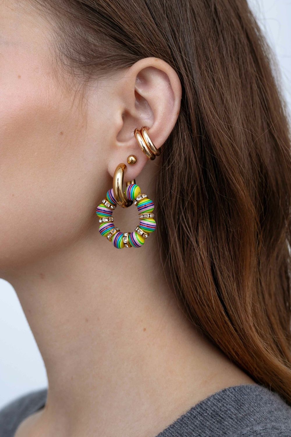 Подвеска Кольцо из бусин акрила с инкрустированным разделителем / multicolour /