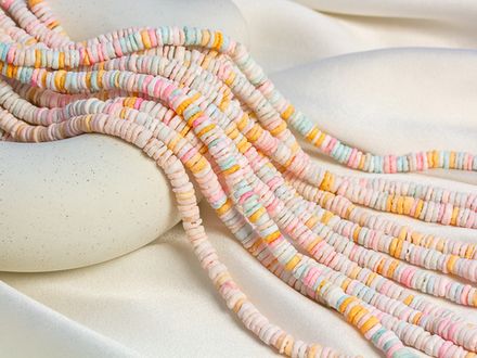 Нить бусин из ракушек 6,5мм (цвет микс)