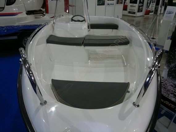 Катер СТЕЛС 440