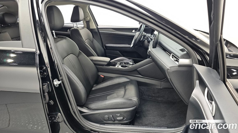 Kia K5 (Optima) 3 Generation 2.0 (02.2020)