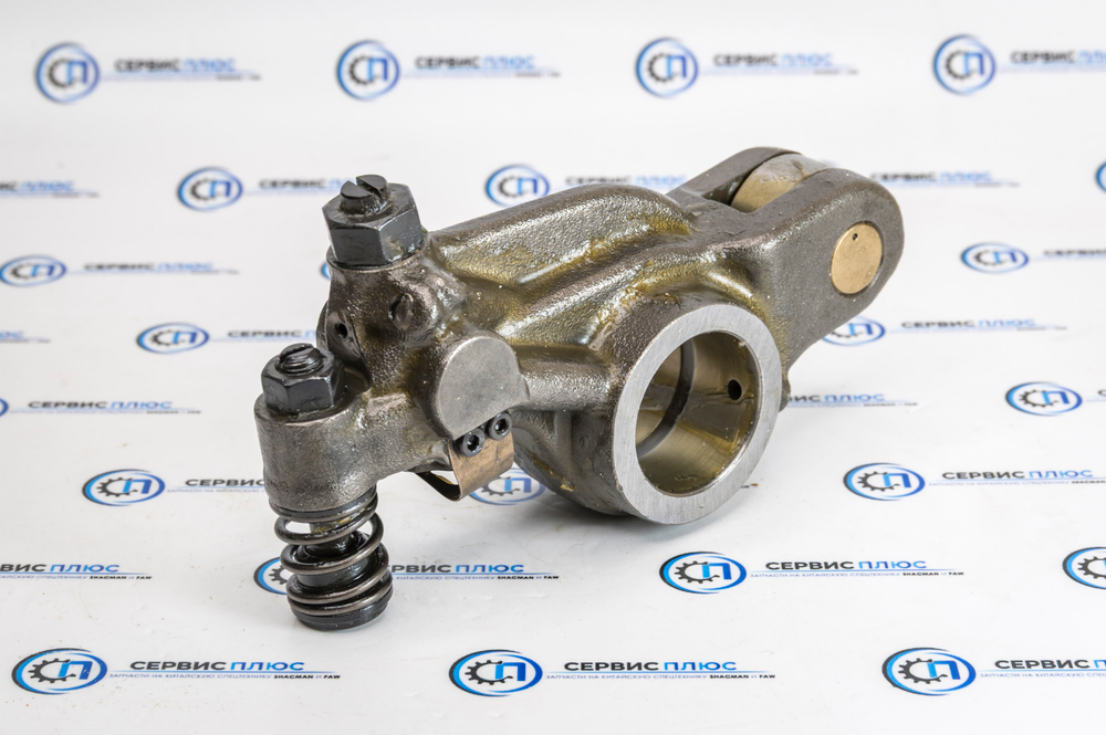 Коромысло выпускного клапана 81D Е5 1007120E81DY