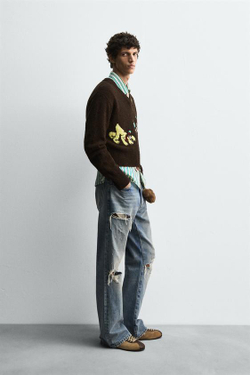 ZARA HARRY LAMBERT X DISNEY РАСКЛЕШЕННЫЕ ДЖИНСЫ С РАЗРЕЗАМИ, СИНИЙ