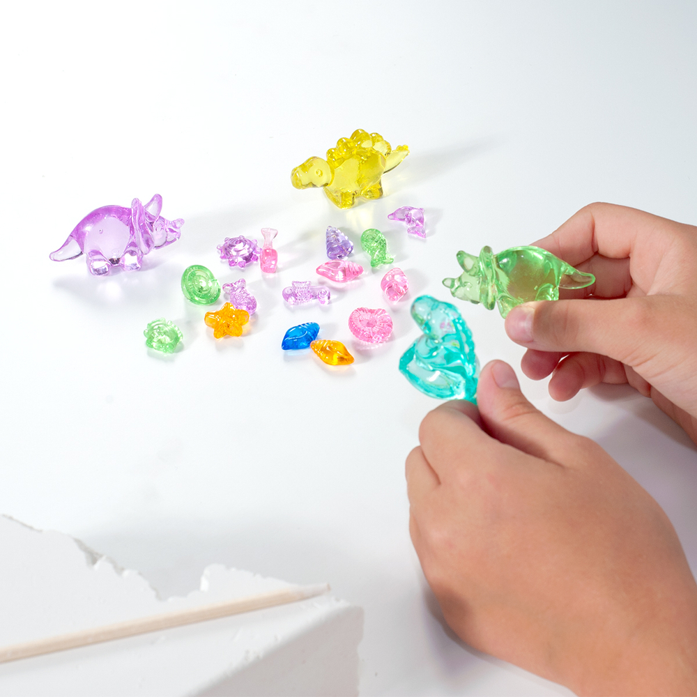 Раскопки 17 артефактов (2 диноз, 15 ракушек)