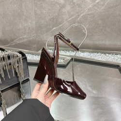 Saint Laurent La Scandale Wedges