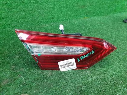 Фонарь левый внутр. Toyota Camry xv70 (17-нв) LED