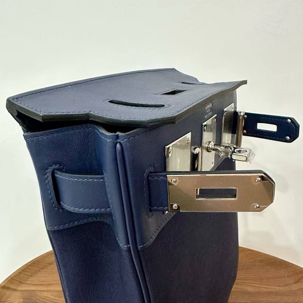 Нагрудная сумка-слинг Hermes