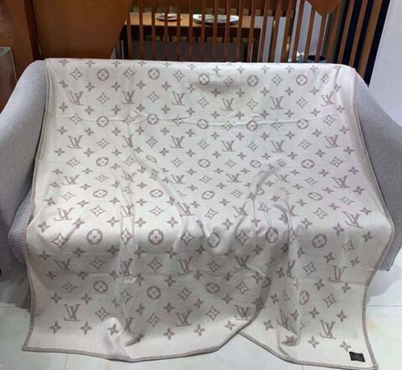 Плед Louis Vuitton