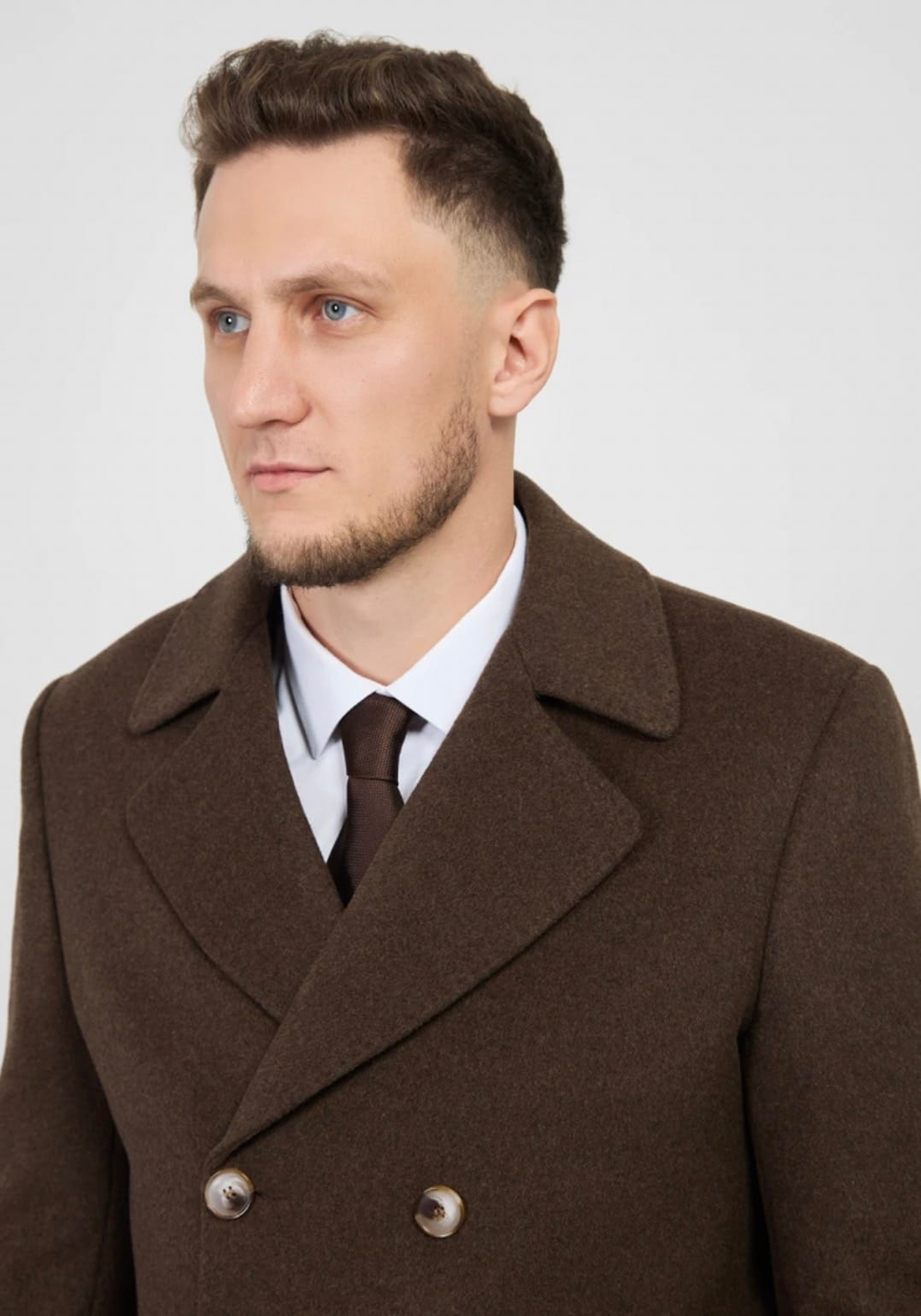 Мужское пальто двубортное (коричневое) С41