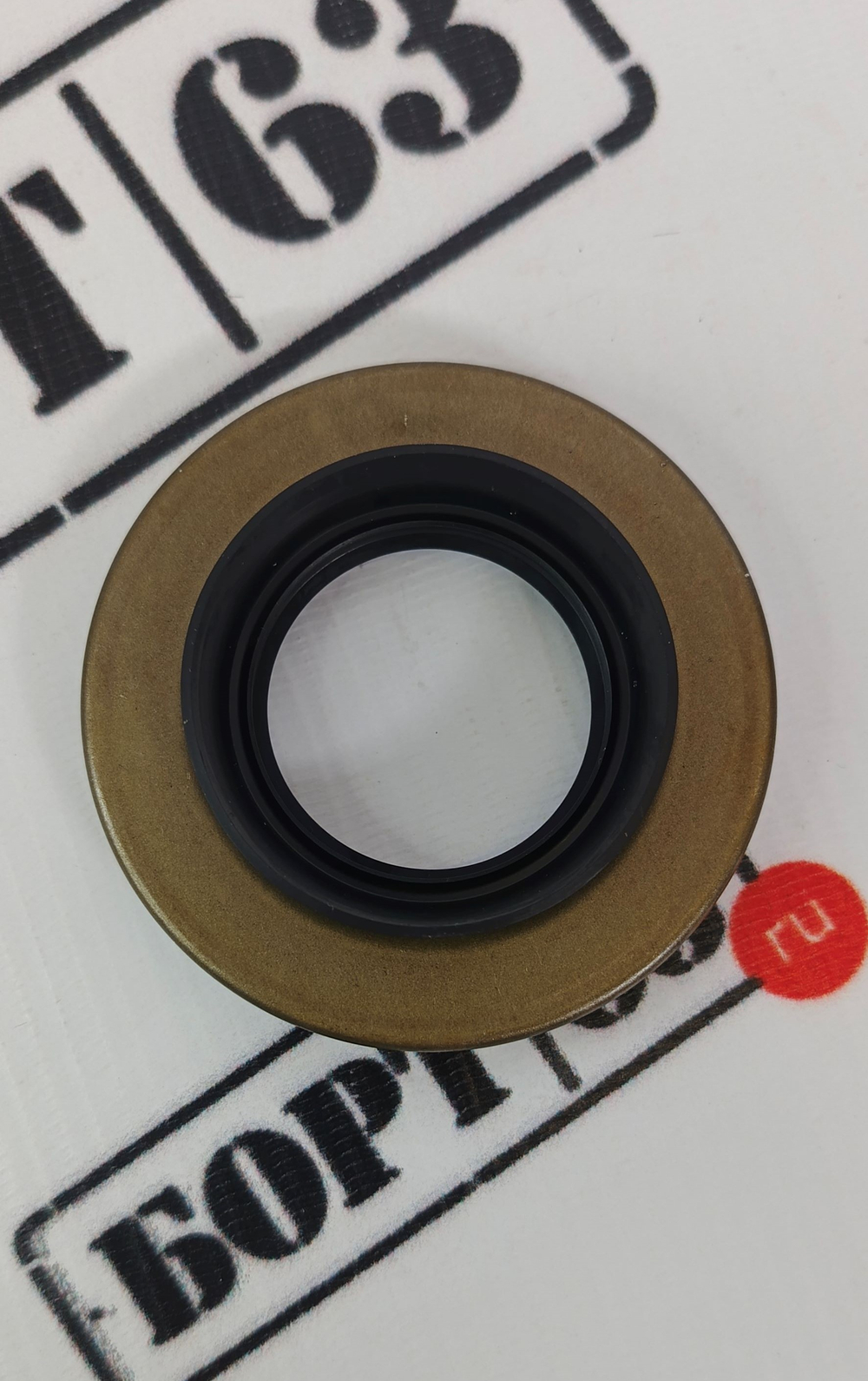 Сальник хвостовика заднего моста Toyota 90311-38047