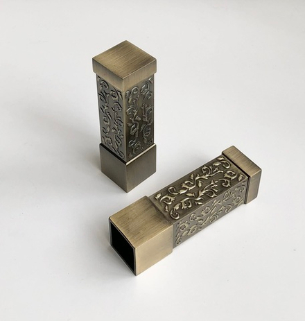 Наконечники Трезано для квадратных труб d20 мм, цвет античное золото