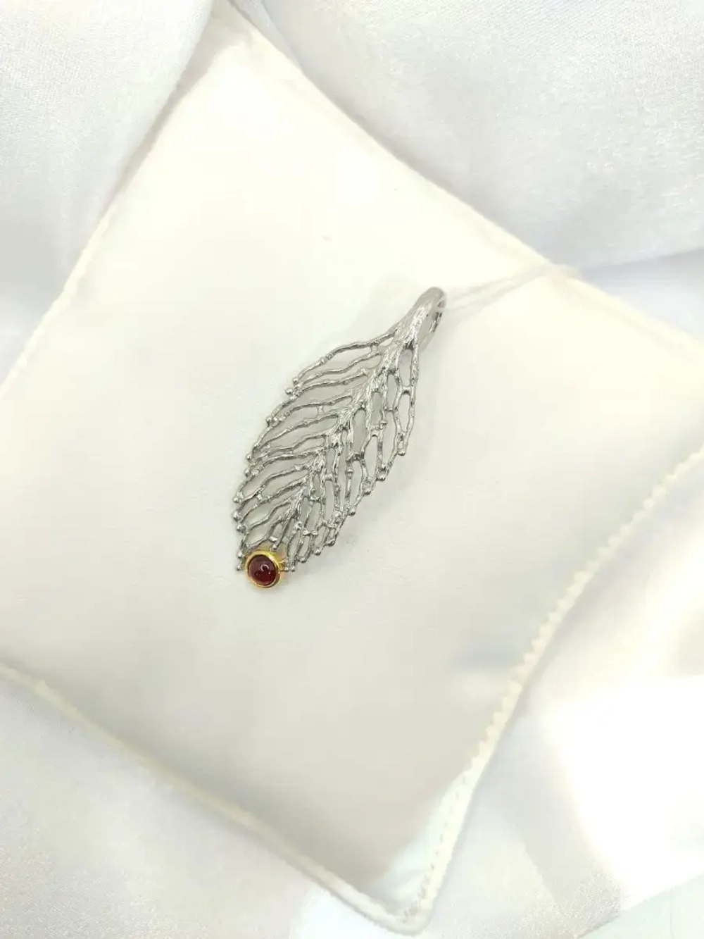 Ювелирная подвеска серебро с натуральным гранатом