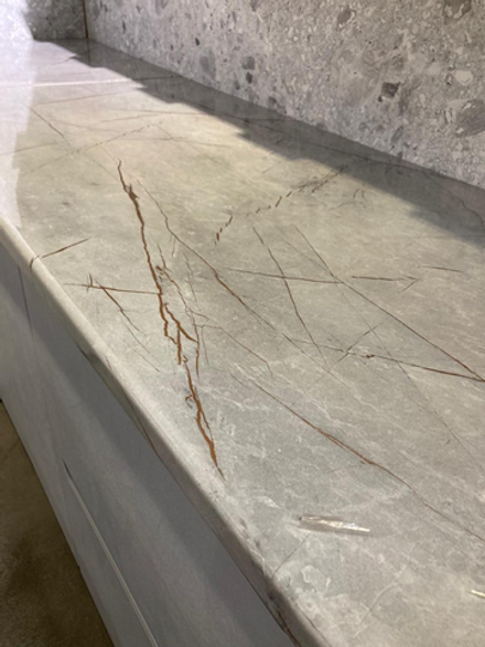 Столешница Золотой каспий 4 кат 3050*600*40 \722/1\