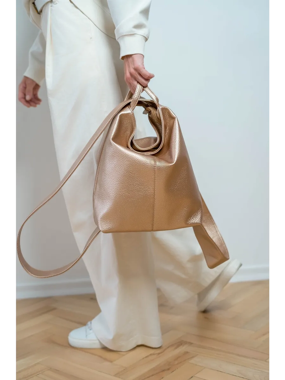 Сумка рюкзак через плечо большая трансформер