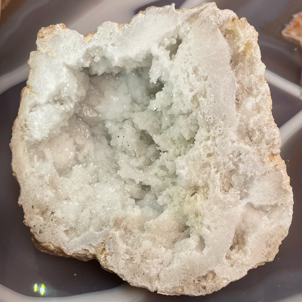 36862 Горный Хрусталь друза половинка 106мм