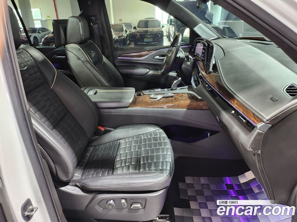 Cadillac Escalade 5 Generation 6.2 (09.2021)