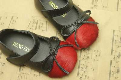 Туфли на липучке с бантом и красным носом