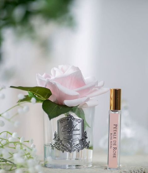 Розовая роза ароматизированная в прозрачной вазе, Cote Noire