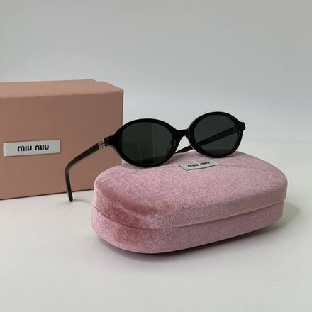 Солнцезащитные очки MIU MIU