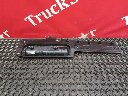 Накладка порога правого