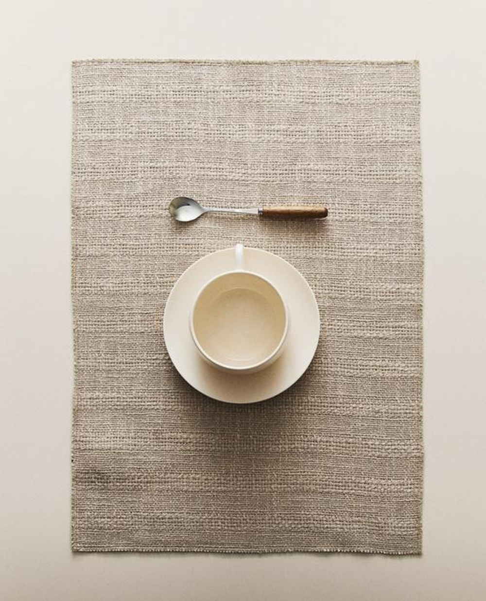 ZARA HOME ПОДСТАВКА ПОД СТОЛОВЫЕ ПРИБОРЫ ИЗО ЛЬНА, СВЕТЛО-БЕЖЕВЫЙ