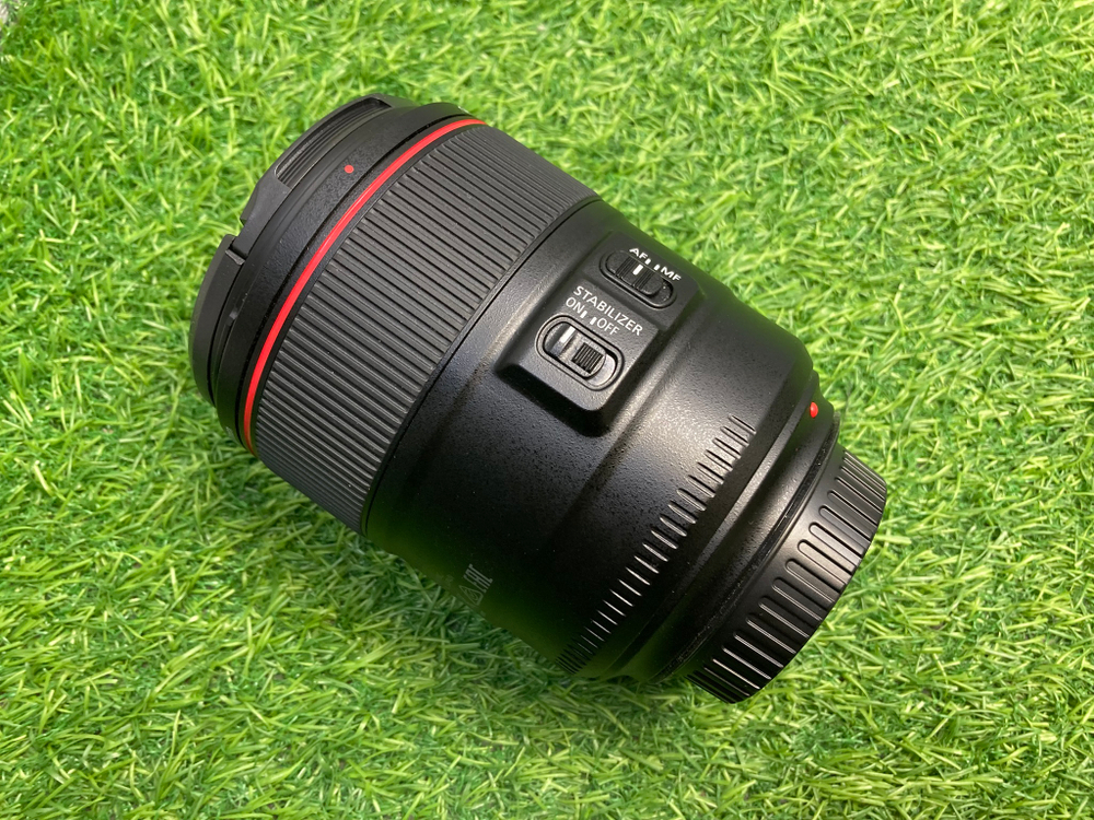 Canon EF 85mm 1.4L IS USM