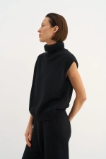 Топ с горлом ОТО