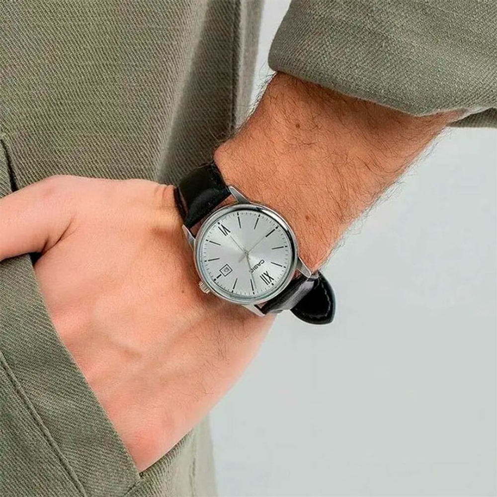 Мужские наручные часы Casio MTP-V002L-7B3