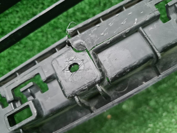 Решетка переднего бампера Hyundai Tucson 4 (20-нв)