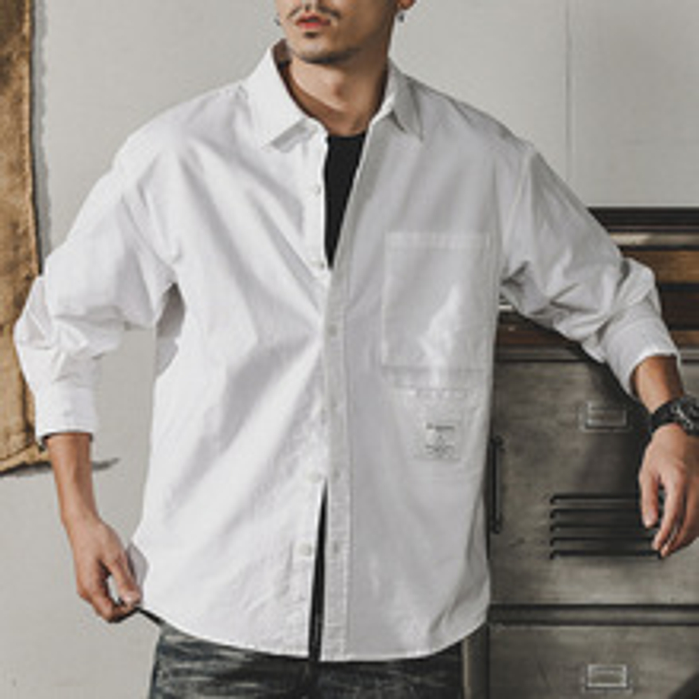 Белая хлопковая рубашка мужская с длинными рукавами и накладным карманом